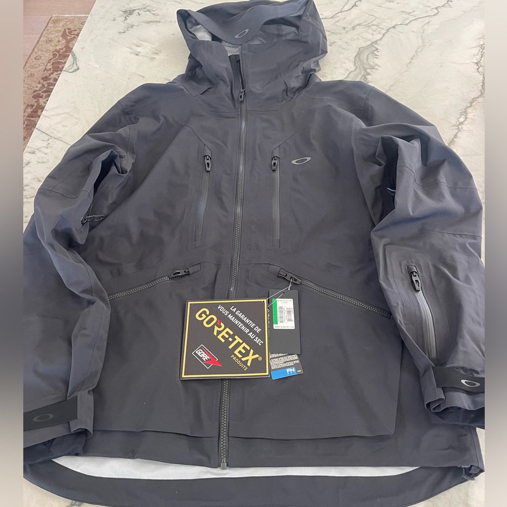 OAKLEY pro shell jacket 15k/ 3L gore BLACK size Large